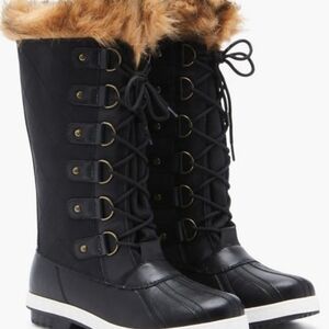 Stylish Black Fur-Lined Winter Boots